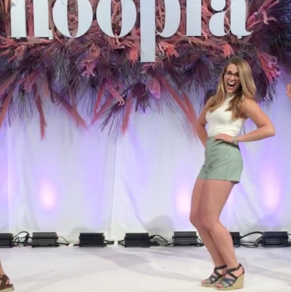 Meet your Posher, Kelley - Picture 1 of 1